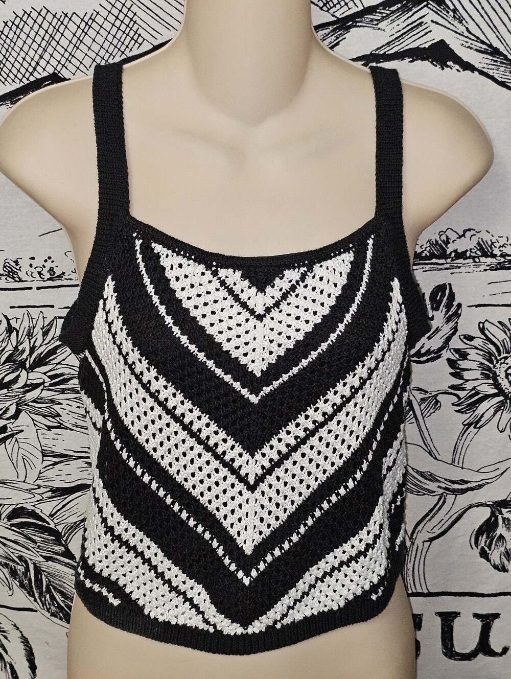 Sofia Vergara Black & White Lined Crochet Tank Top - Classic Striped Knit XS